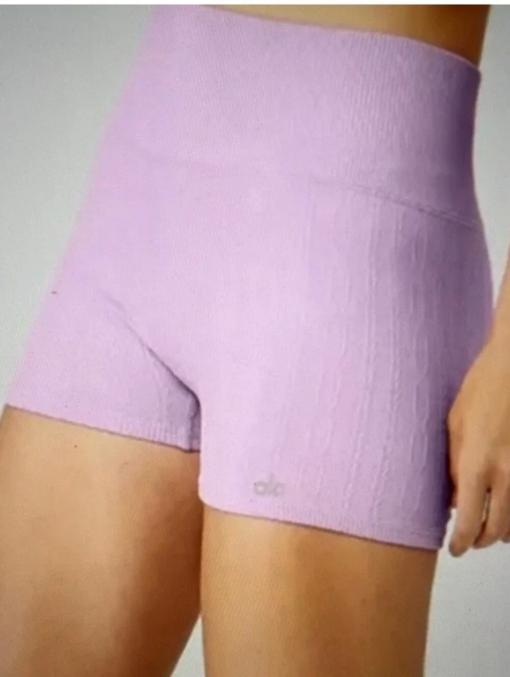 ALO Yoga Seamless Cable Knit Hot Shorts Pink Size Medium